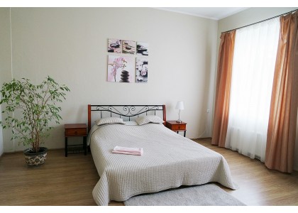 IŠNUOMOJAMAS 3 KAMBARIŲ BUTAS ŠVENČIONIŲ G., SENAMIESTYJE